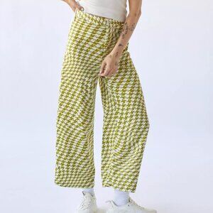 UO Olympia Print Pant Size M
